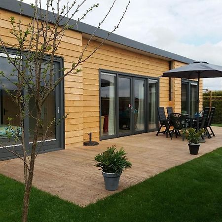 Luxe Vakantie Bungalow Met 3 Slaapkamers Dronrijp Luaran gambar