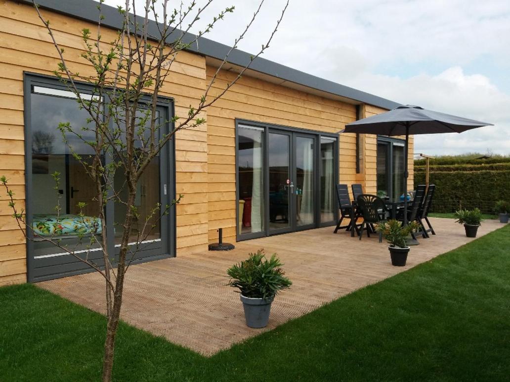 Luxe Vakantie Bungalow Met 3 Slaapkamers Dronrijp Luaran gambar