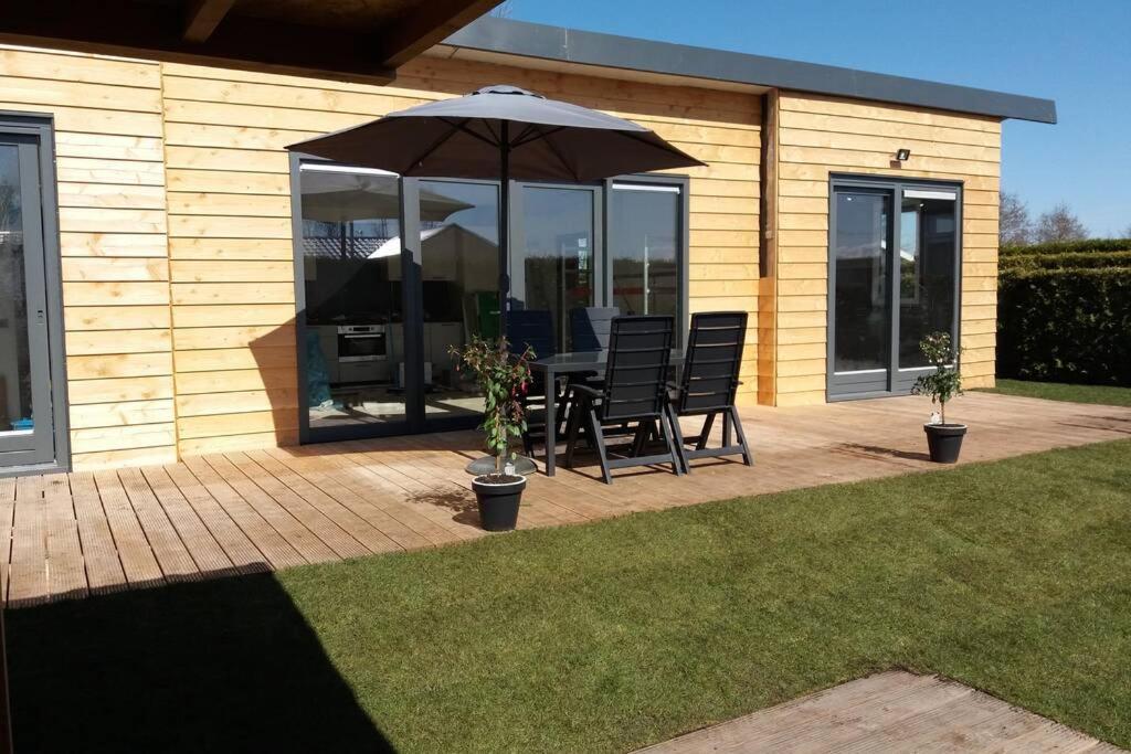 Luxe Vakantie Bungalow Met 3 Slaapkamers Dronrijp Luaran gambar